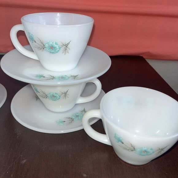 11pc ANCHOR HOCKING FIRE KING  CUPS & SAUCERS Boutonnière Tea Rose Bonnie Blue - Picture 2 of 9